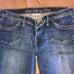 Abercrombie and Fitch blue jeans size 6